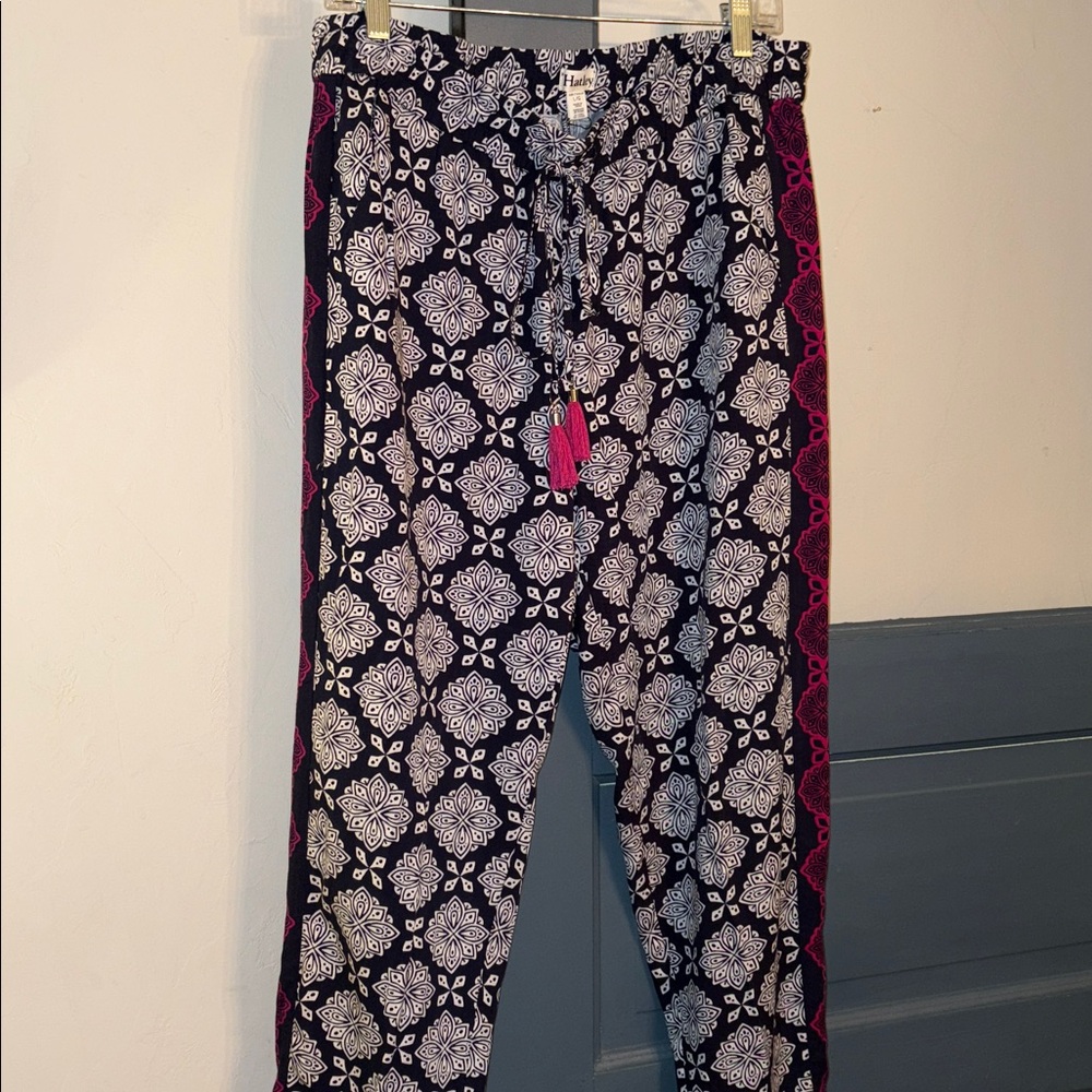 Hatley Blue and White Floral Patterned lounge pants.